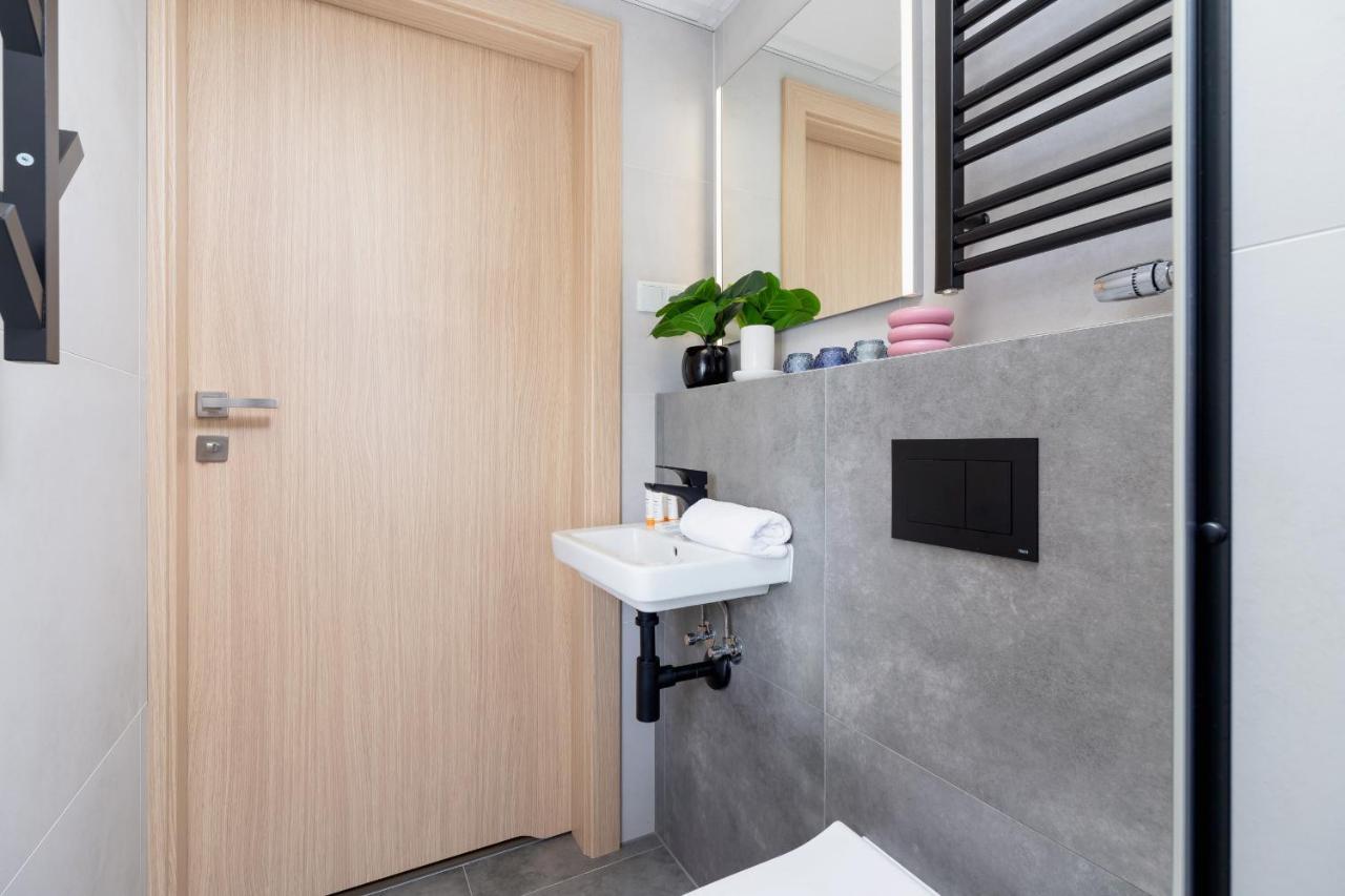 Srodmiescie Katowa Air-Conditioned Studio Krakow By Noclegi Renters Eksteriør bilde